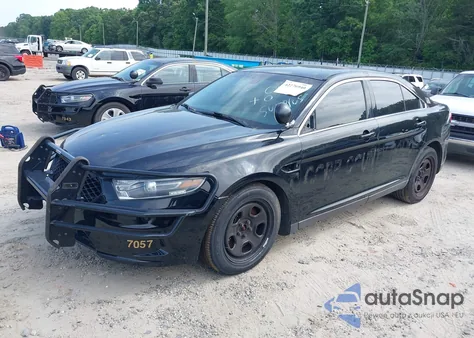 2015 Ford Police Interceptor из США, поврежденный, VIN 1FAHP2MK0FG151870